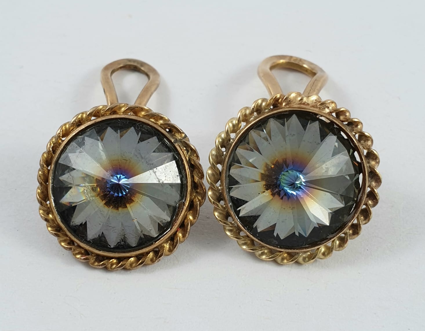 PAIR OF 14CT ORNATE CLIP ON EARRINGS WITH CREATED STONES. Happy Hockers